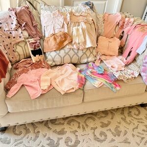 🎀 6-9m Adorable Baby Bundle